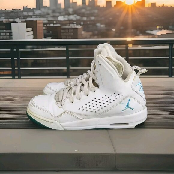 ✅Nike Jordan Flight SC-3 White Powder Blue Youth 6.5Y Athletic Basketball Shoes - Picture 1 of 12